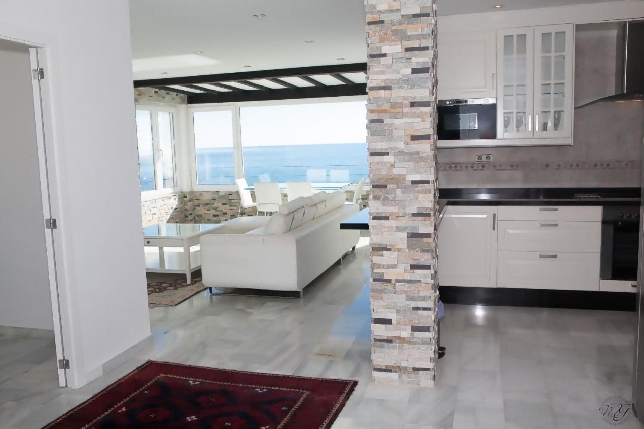 Appartamento Luxury Puerto Banus Penthouse With Parking & Wi-Fi Marbella Esterno foto