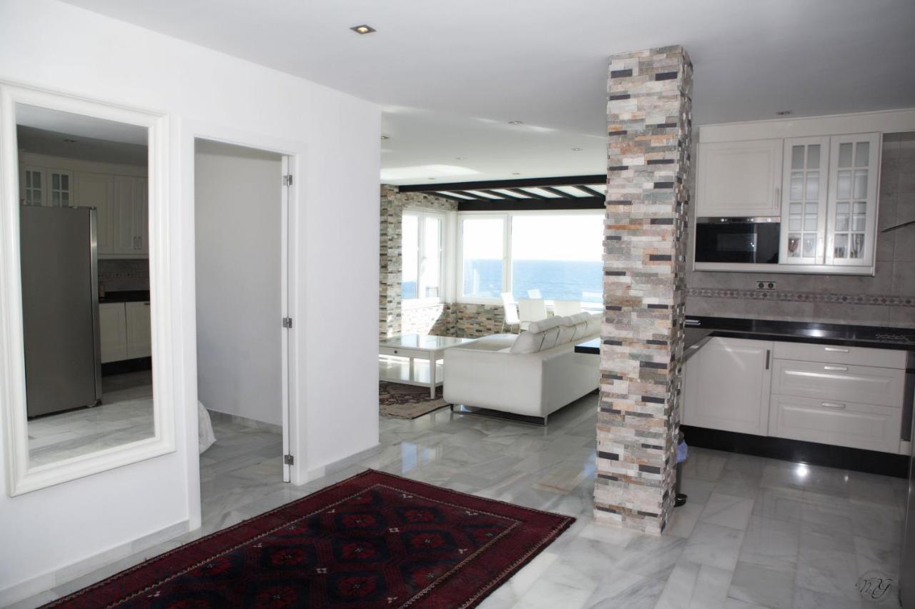Appartamento Luxury Puerto Banus Penthouse With Parking & Wi-Fi Marbella Esterno foto