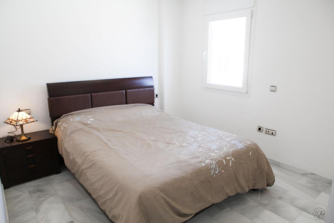Appartamento Luxury Puerto Banus Penthouse With Parking & Wi-Fi Marbella Esterno foto
