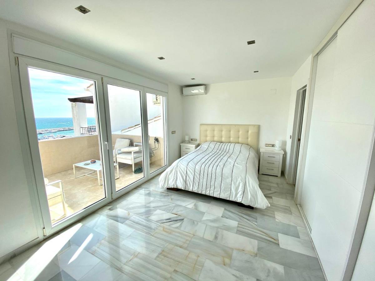 Appartamento Luxury Puerto Banus Penthouse With Parking & Wi-Fi Marbella Esterno foto