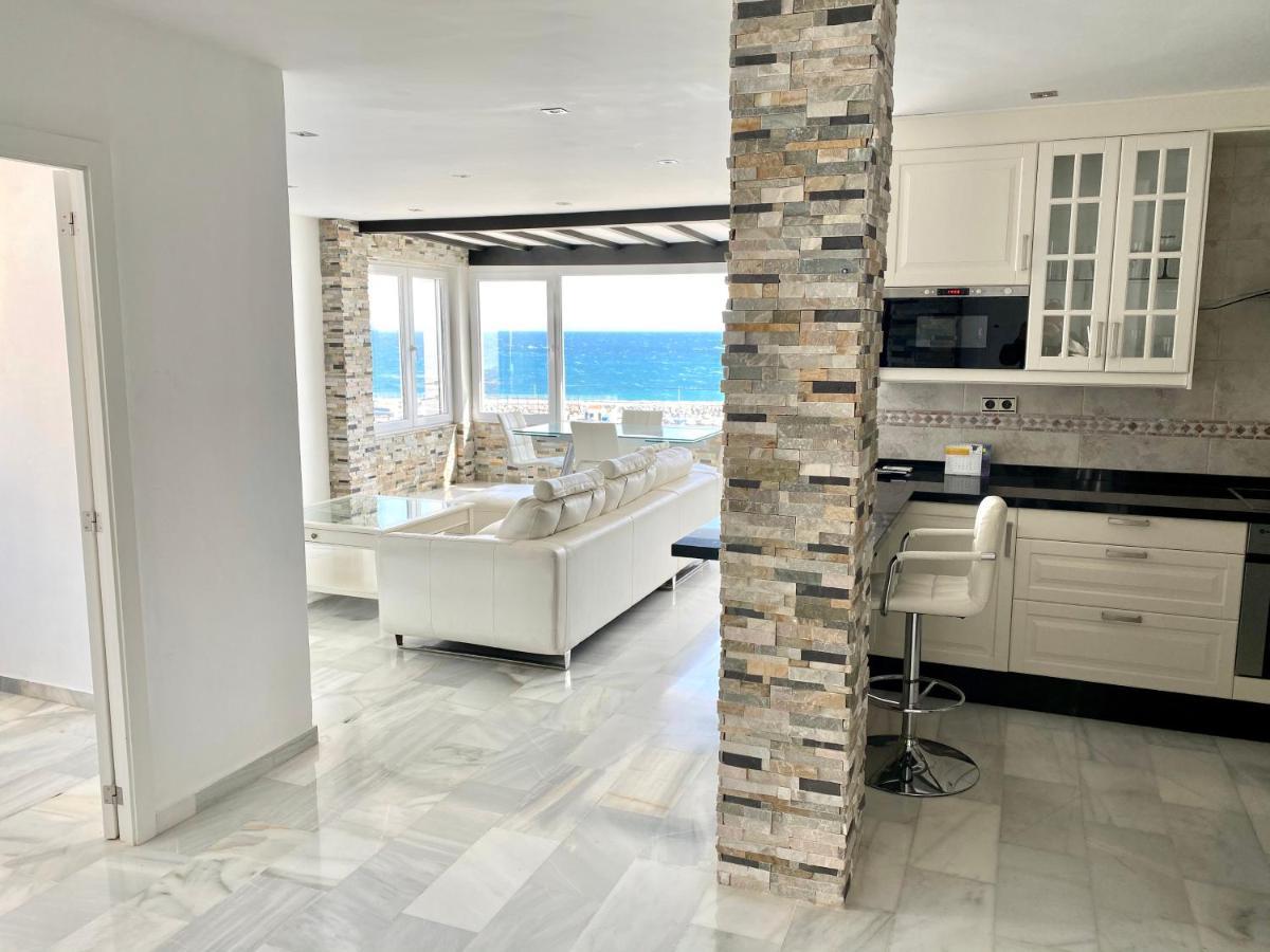 Appartamento Luxury Puerto Banus Penthouse With Parking & Wi-Fi Marbella Esterno foto